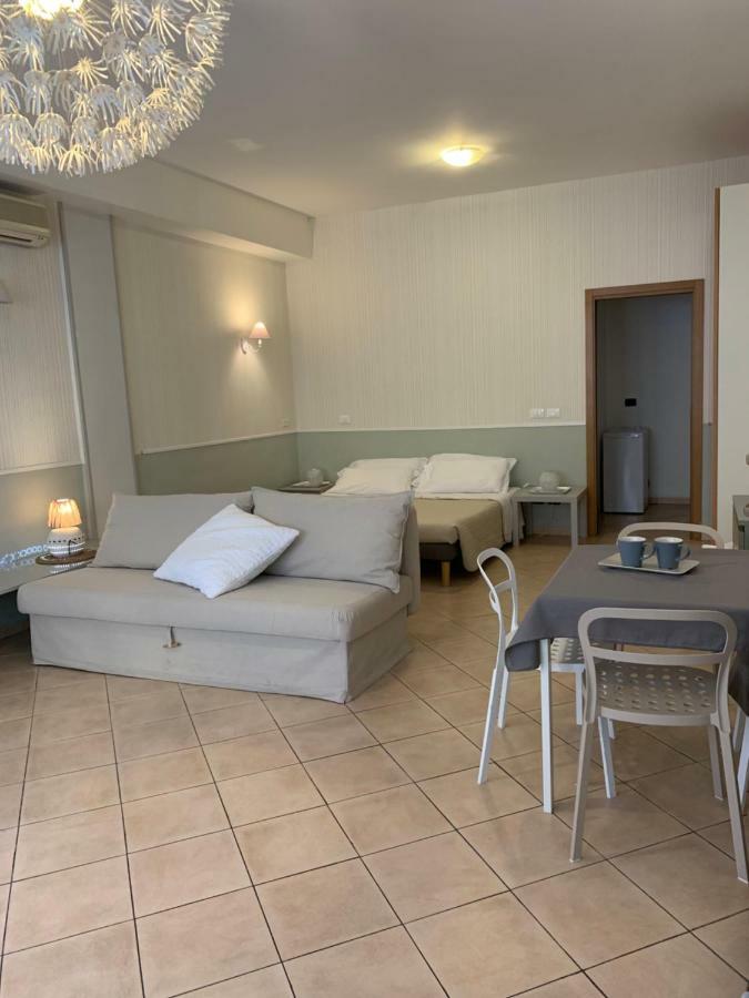 Apartamento Bed In Bo Porta San Donato Bolonia Exterior foto
