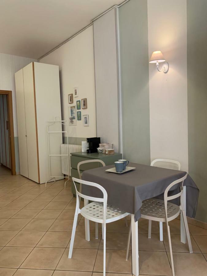 Apartamento Bed In Bo Porta San Donato Bolonia Exterior foto